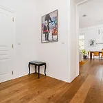 Apartman Designer Two-bedroom With Terrace Prága