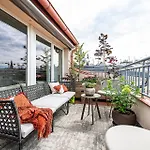 Designer Two-bedroom With Terrace Apartman Prága
