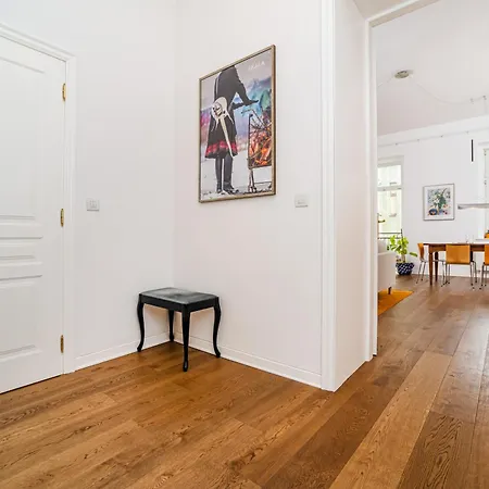 Apartment Designer Two-bedroom With Terrace Prague