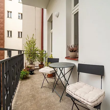 Apartment Designer Two-bedroom With Terrace *