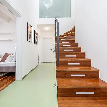 Apartment Designer Two-bedroom With Terrace *