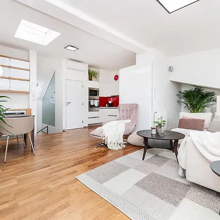 Designer Two-bedroom With Terrace Prague
