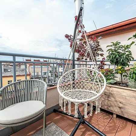 Apartment Designer Two-bedroom With Terrace Prague