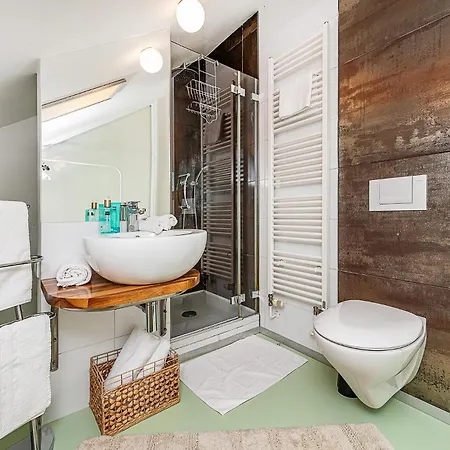 Designer Two-bedroom With Terrace Apartment