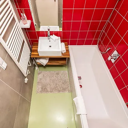 Designer Two-bedroom With Terrace Apartment *